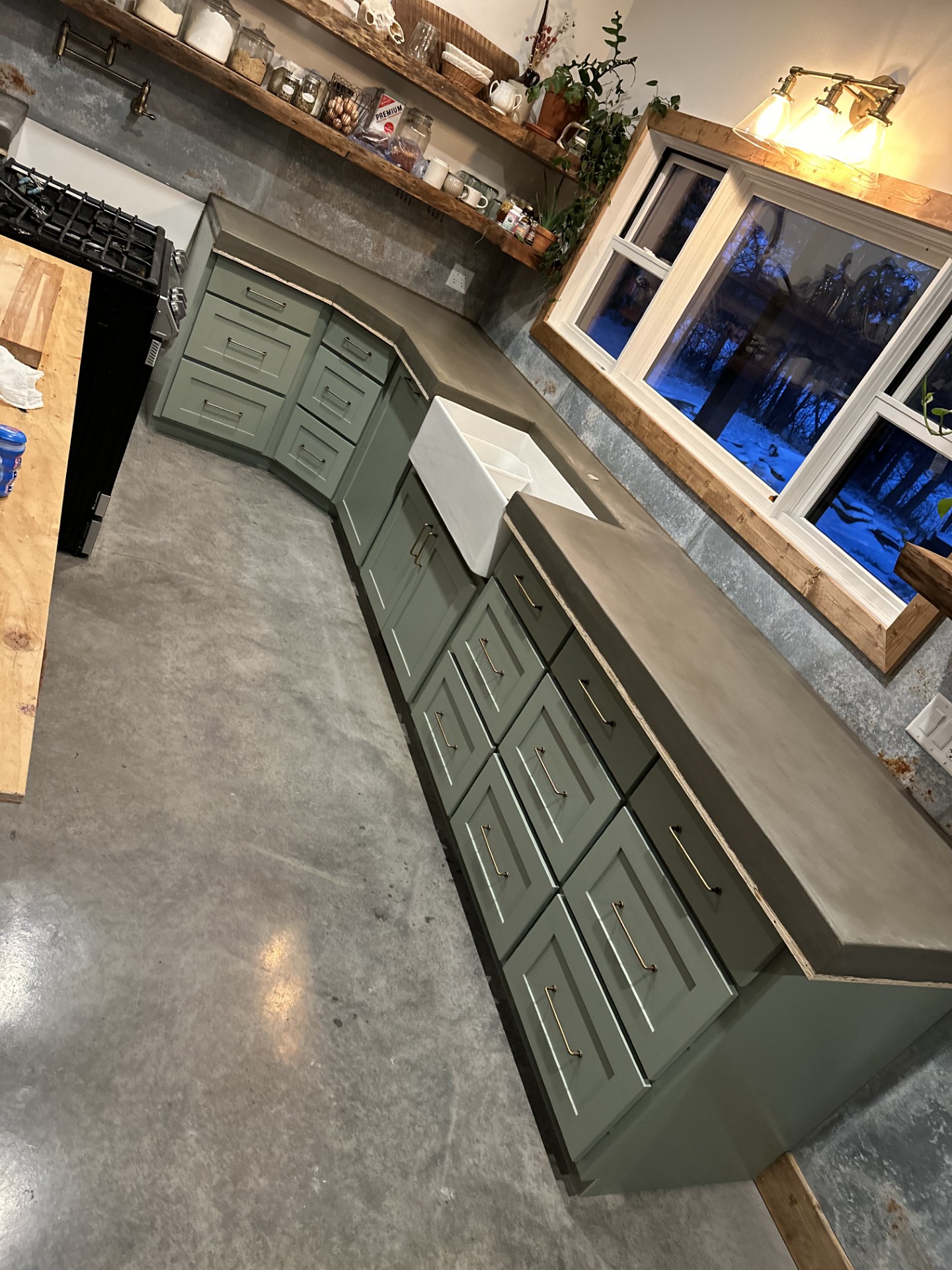 concrete kitchen counters